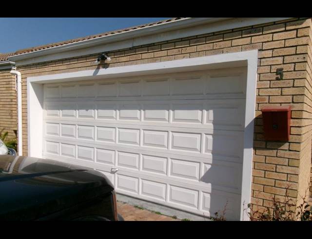3 BEDROOM PROPERTY TO RENT IN EIKENBOSCH